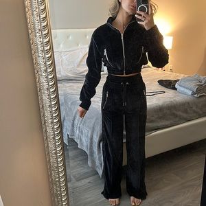 MANIERE DE VOIR BALCK VELOUR SET